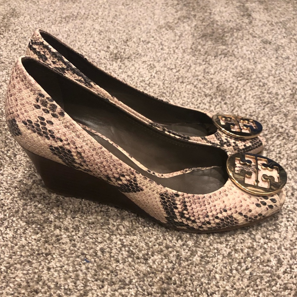Snakeskin Tory Burch!!!!